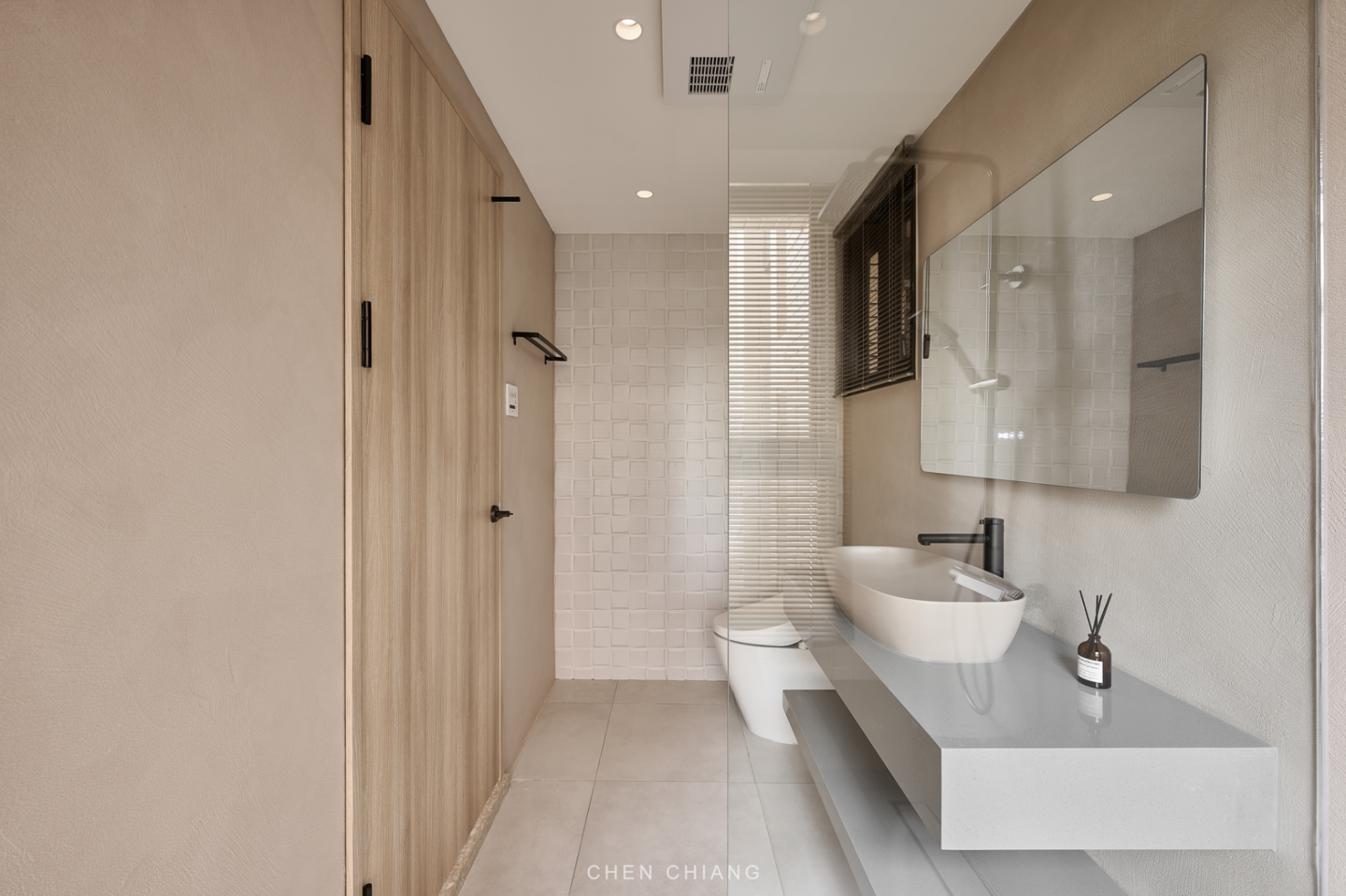 1b7ee06f3dde847af8cb32a5623b5c8f